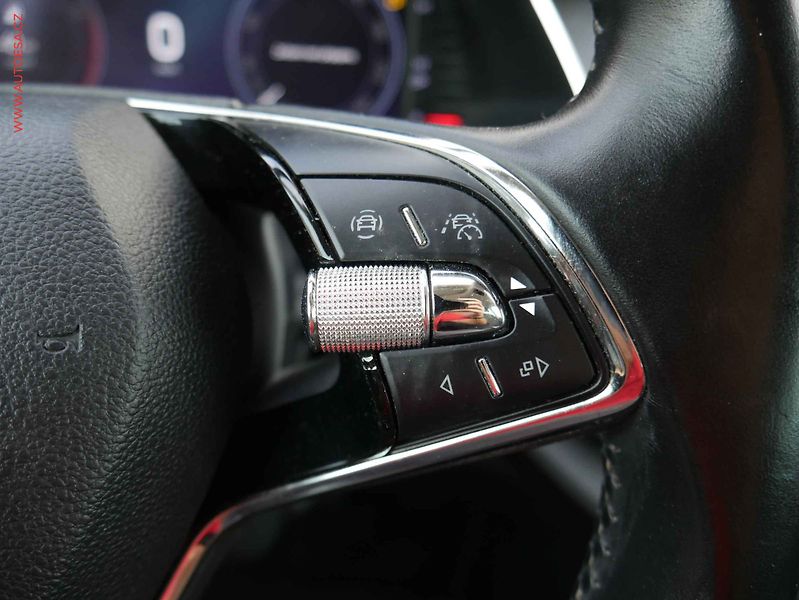 Škoda Octavia (2020) 1.5 TSi, Ambition, LED, navi - fotka 15 z 19