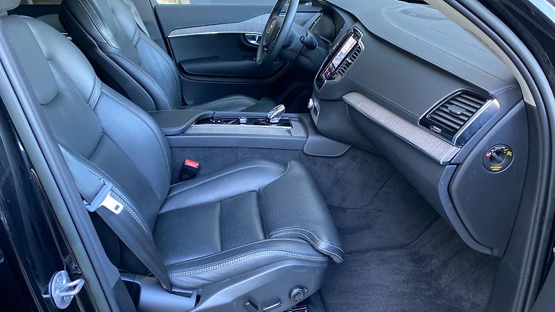 Volvo XC90 PLUS BRIGHT CHROME, B5 AWD, 17 - fotka 7 z 45