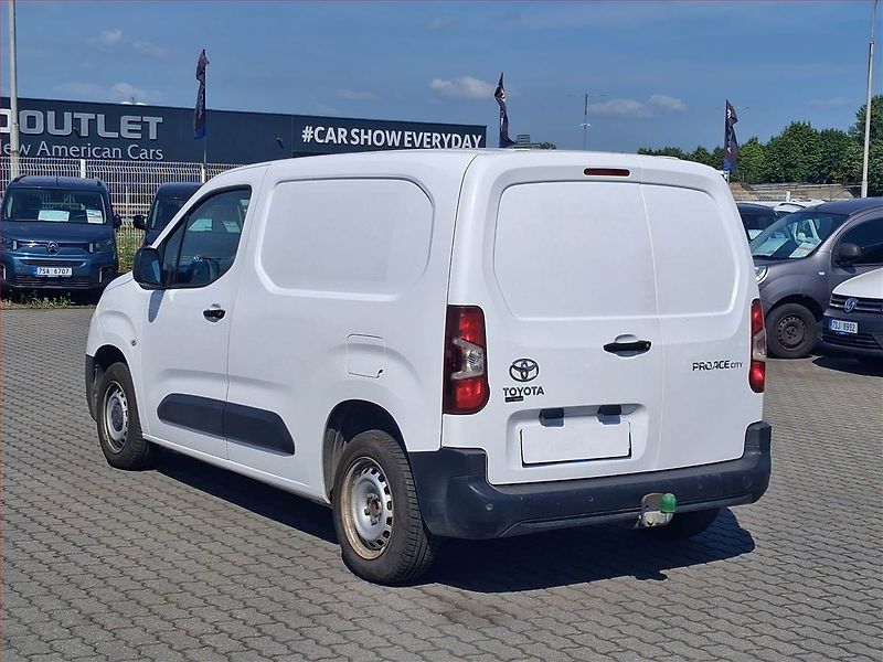 Toyota ProAce City (2021) 1.5 D4-D, ČR, DPH - fotka 4 z 17