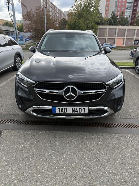 Mercedes-Benz GLC (2024) Mercedes benz GLC 200 4matic - fotka 1 z 12