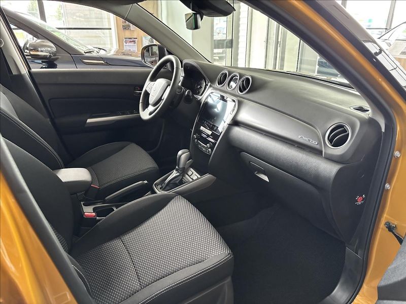 Suzuki Vitara (2026) 1,4 BoosterJet AllGrip 4x4 Aut - fotka 10 z 13