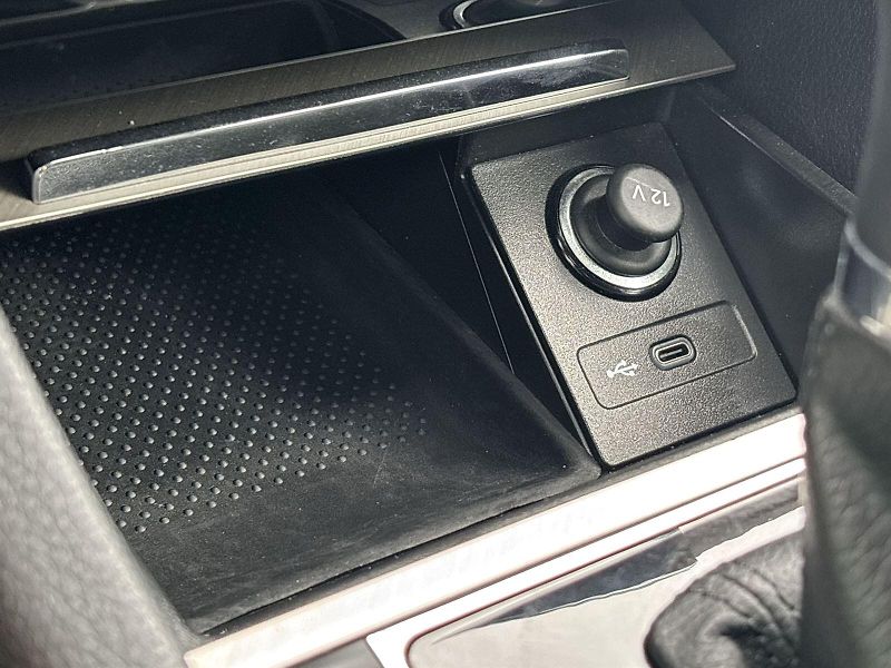 Škoda Superb (2022) Combi 2.0 TDI DSG Style - fotka 22 z 33