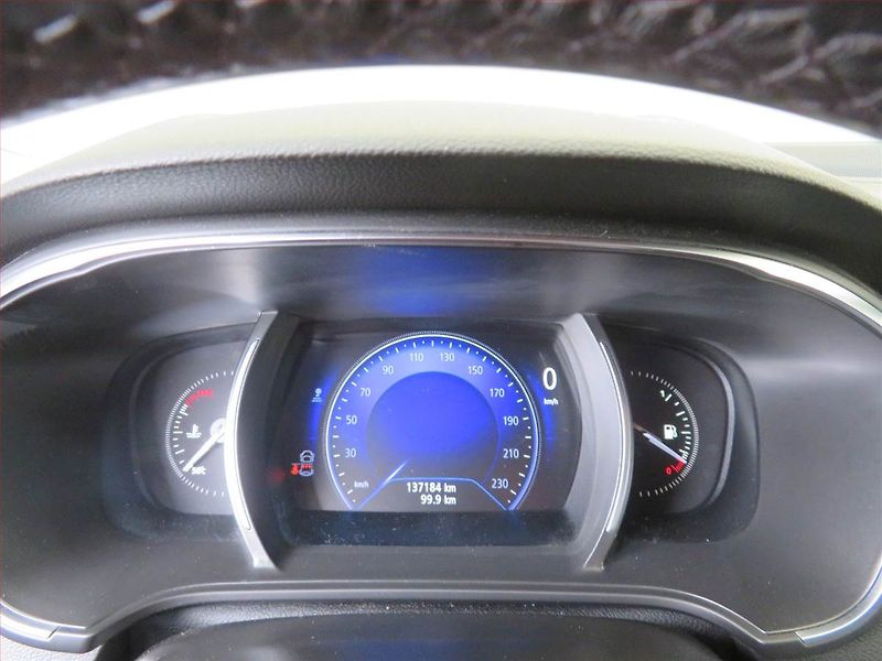 Renault Mégane (2017) 1.6 SCe, Navi, Tempomat - fotka 11 z 16