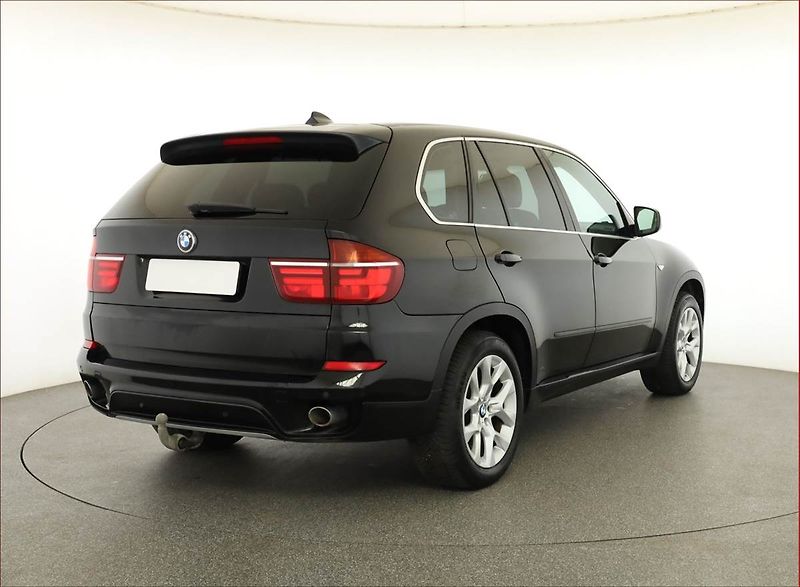 BMW X5 (2011) xDrive30d, 4X4, Automat, Kůže - fotka 5 z 18