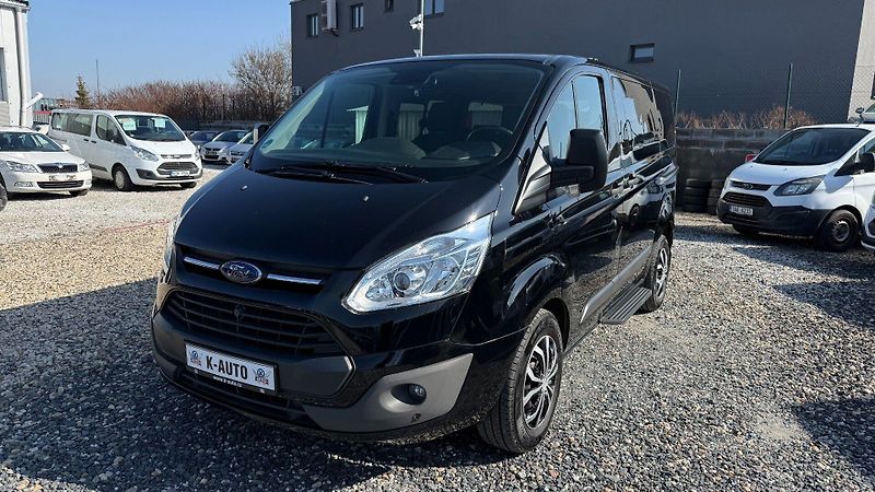 Ford Tourneo Custom (2017) 2.0TDCi 125kW*A/T*8míst*Tažne* - fotka 1 z 23