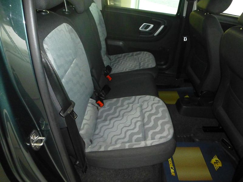 Škoda Roomster (2010) 1,4i**KLIMATIZACE***TAŽNÉ - fotka 17 z 18