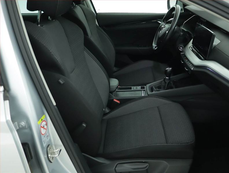 Škoda Octavia (2020) 1.5 TSI, Navi, Tempomat - fotka 9 z 15