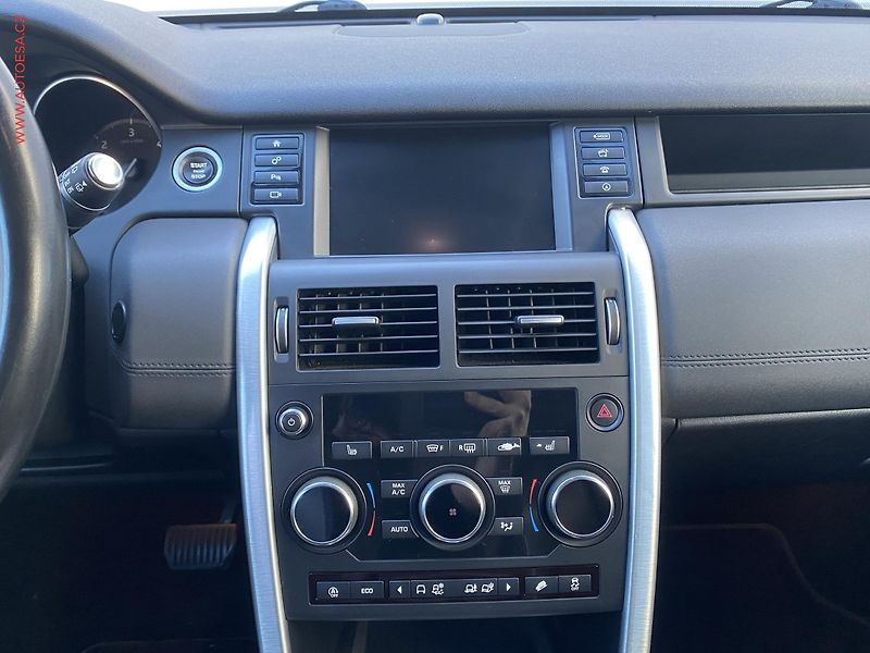 Land Rover Discovery Sport (2018) 2.0 TD4 4x4, AT, bixen, kůže - fotka 12 z 19