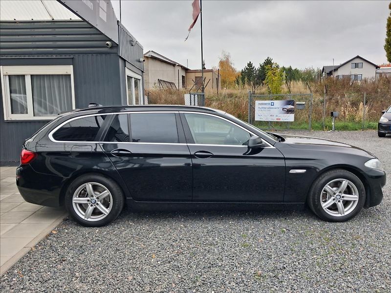 BMW Řada 5 3,0 150kw, kůže - fotka 8 z 14