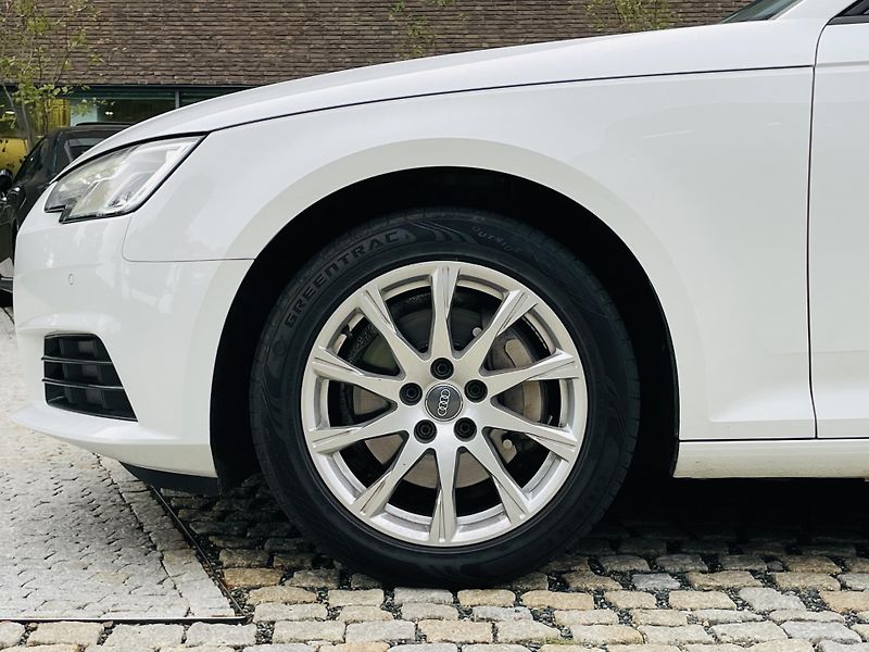 Audi A4 3.0TDI AUT KAMERA SERVISKA  - fotka 45 z 45