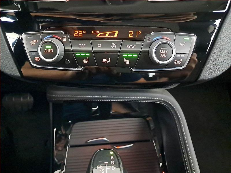 BMW X1 (2017) xDrive18d, 4X4, Automat - fotka 19 z 22