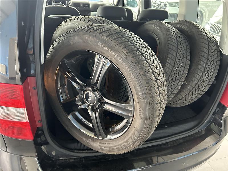 Škoda Yeti 2,0   TDI,4x4,1.MAJITEL,SERVIS - fotka 20 z 21