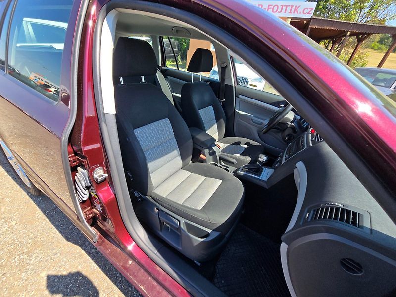 Škoda Octavia (2010) 1.8 Tsi 118kW DSG po servisu - fotka 21 z 22