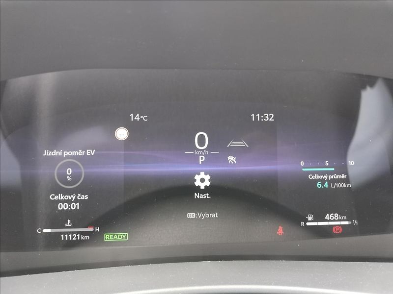Toyota C-HR 1.8 HYBRID e-CVT FWD  STYLE - fotka 7 z 11