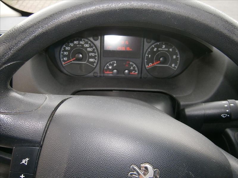 Peugeot Boxer 2,2 HDI L3H2 KLIMA - fotka 15 z 15