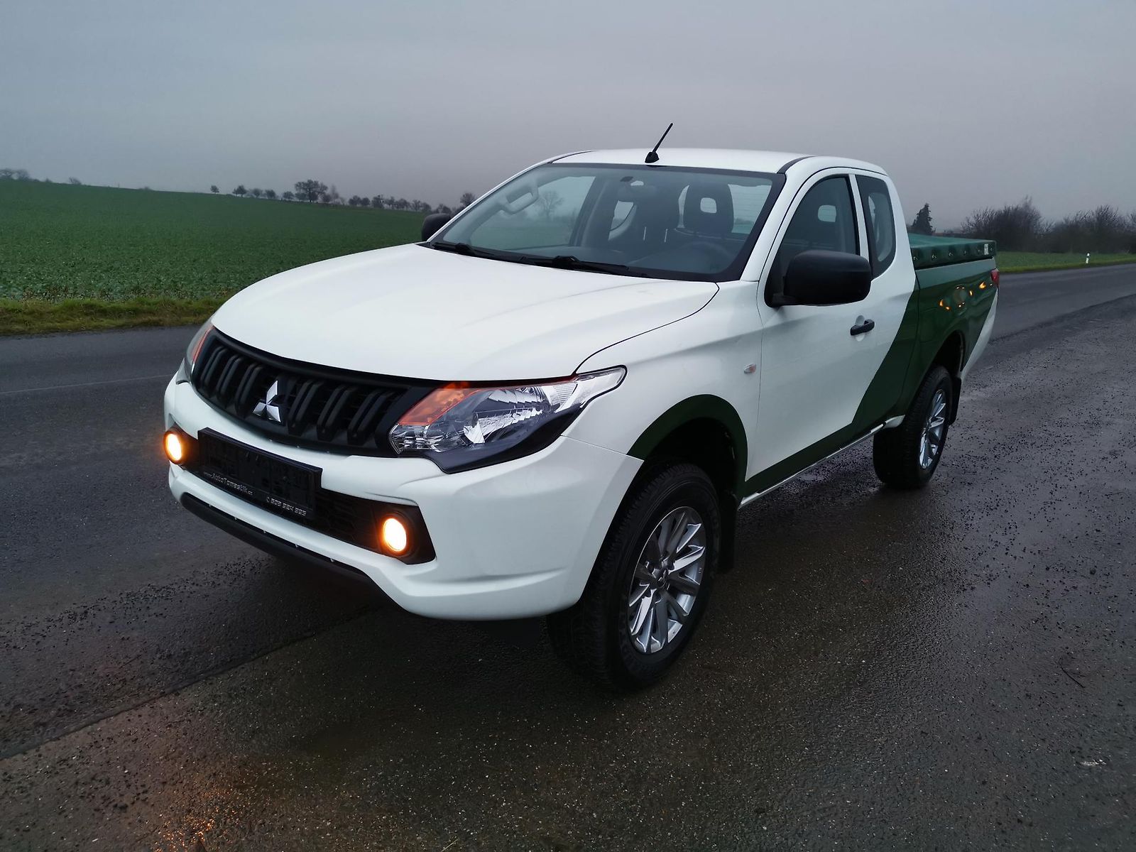 Mitsubishi L200 2,4Di-D CC 4x4 NOVÉ ALU+PNEU