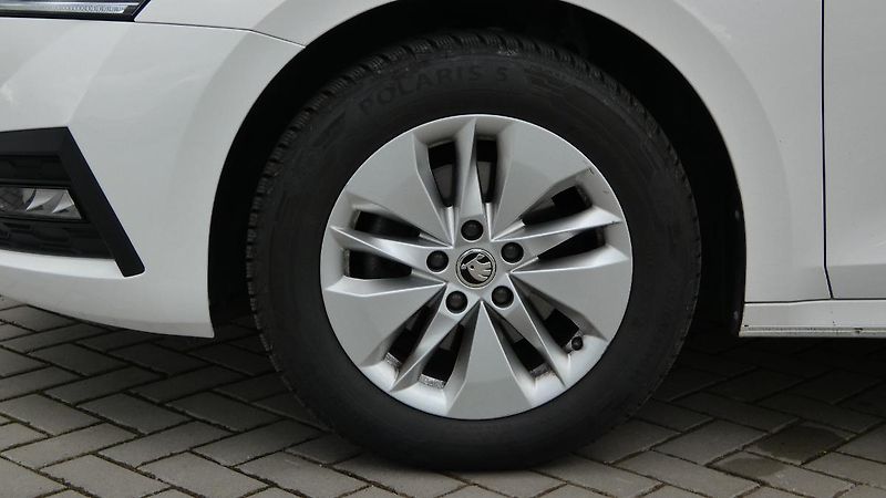 Škoda Octavia Combi 2,0 TDI Ambition - fotka 21 z 22