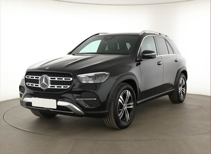 Mercedes-Benz GLE (2026) 300 d, ADVANTAGE, KEYLESS - fotka 2 z 31