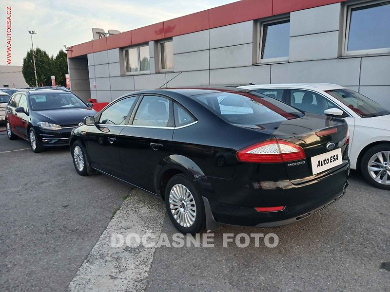 Ford Mondeo (2007) 2.0TDCi - fotka 2 z 3