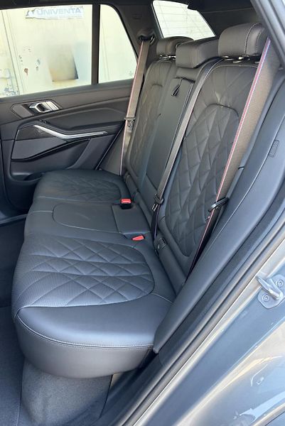 BMW X5 xDrive30d - fotka 8 z 9