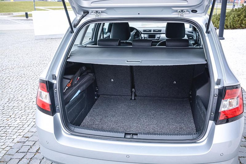 Škoda Fabia (2017) III 1.0 55kw Style Combi 1 MAJ - fotka 28 z 38