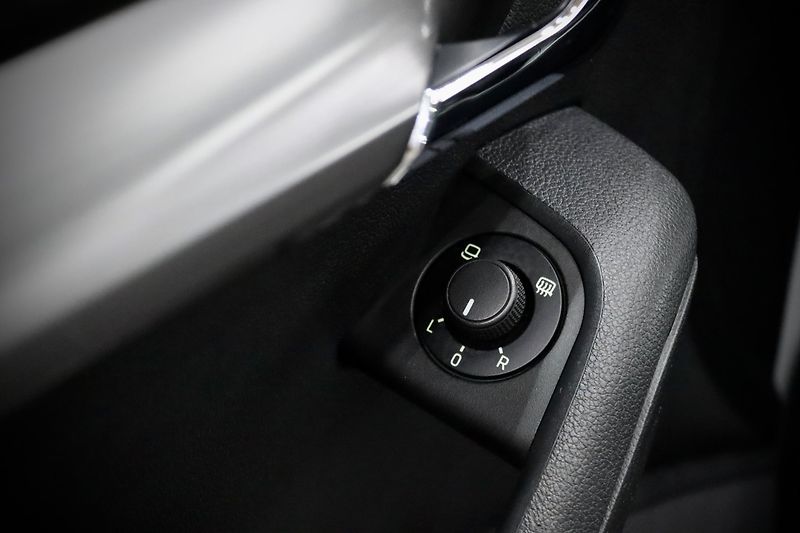 Škoda Octavia 3 Combi 1.4 TSI 110 kW - fotka 17 z 32