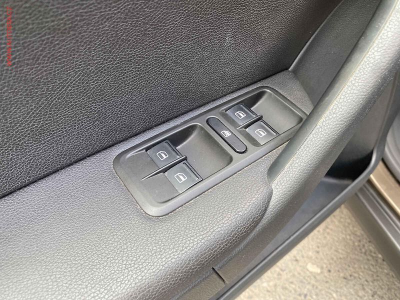 Škoda Yeti (2013) 2.0 TDi 4x4, ELE, DSG, bixen - fotka 14 z 20