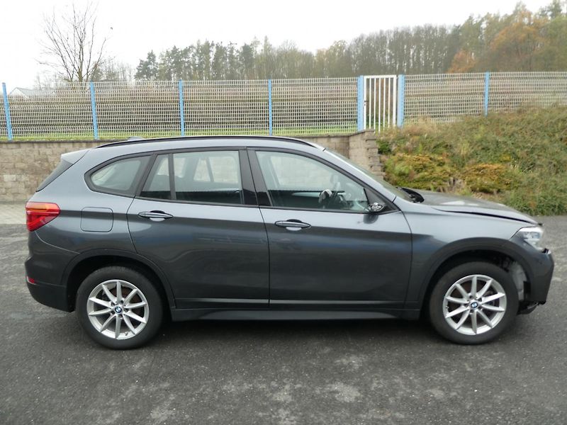 BMW X1 sDrive 18i automat navigace  o - fotka 3 z 15