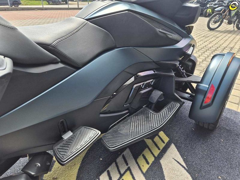 Can-Am Spyder RT-LTD (2026) MY2026 - fotka 18 z 25
