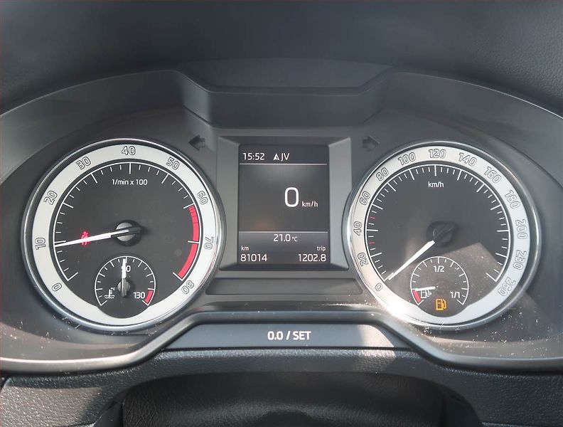 Škoda Octavia (2019) 1.5 TSI, Serv.kniha, Navi - fotka 11 z 17