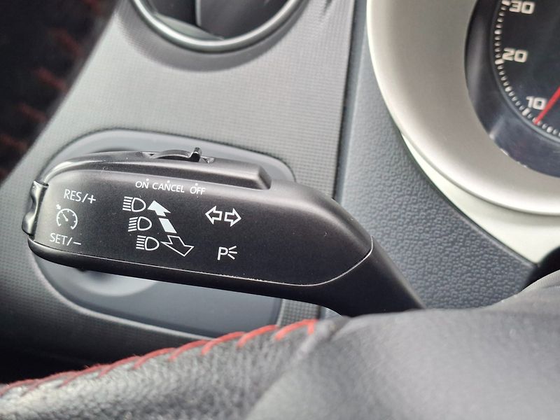 Seat Ibiza (2014) FR 1.2TSI 77kW - fotka 16 z 34