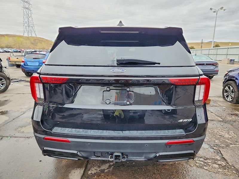 Ford Explorer (2024) ST-LINE - fotka 6 z 12