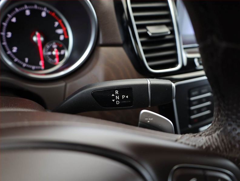 Mercedes-Benz GLS (2018) 400 4MATIC - fotka 18 z 25