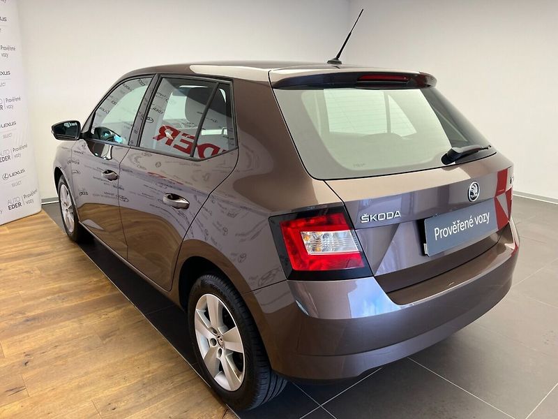 Škoda Fabia 1.2 TSI 81kW Ambition - fotka 6 z 29