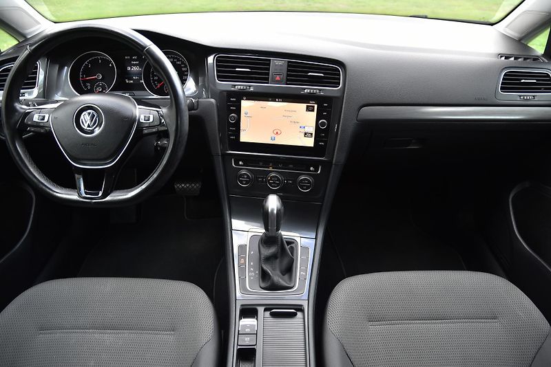 Volkswagen Golf 1.6 TDi CR DSG COMFORTLINE,NAV - fotka 40 z 50