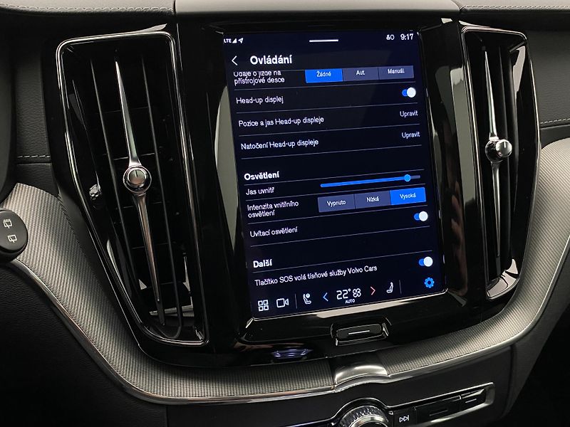 Volvo XC60 T6 AWD PLUG-IN ULTIMATE DARK  - fotka 47 z 52
