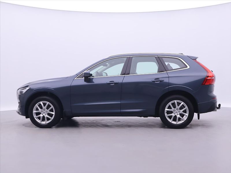 Volvo XC60 2,0 145 kW D4 AWD Momentum - fotka 4 z 31