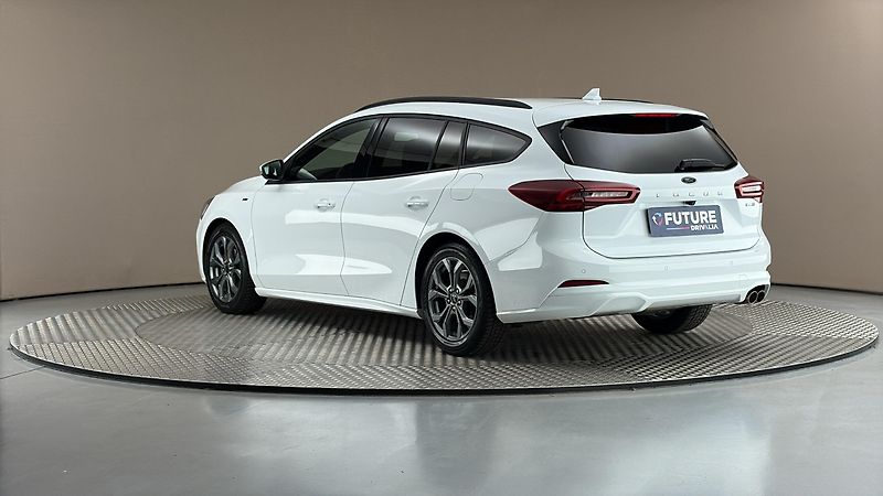 Ford Focus 1.0 Ecoboost AUT St-Line X Kom - fotka 2 z 27