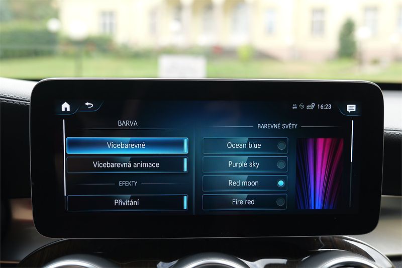 Mercedes-Benz GLC 220d 4M AMG Masáž 360° Webasto - fotka 23 z 32