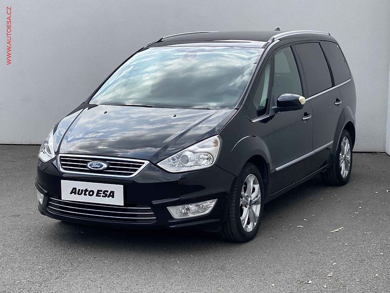Ford Galaxy (2012) 2.2 TDCi, AT, xenon, park - fotka 3 z 16