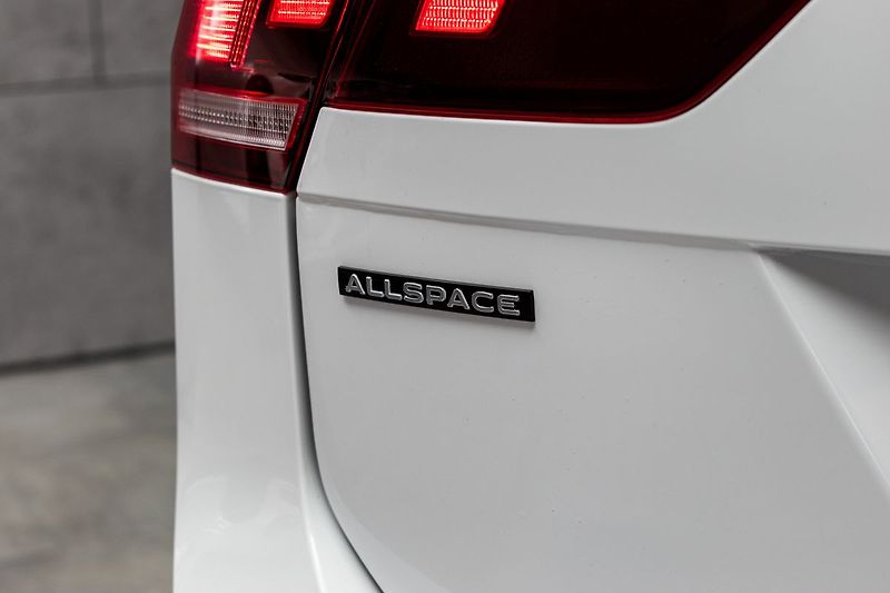 Volkswagen Tiguan Allspace 1.5 TSI DSG*VIRTUAL*DPH*ČR 1.M - fotka 37 z 44
