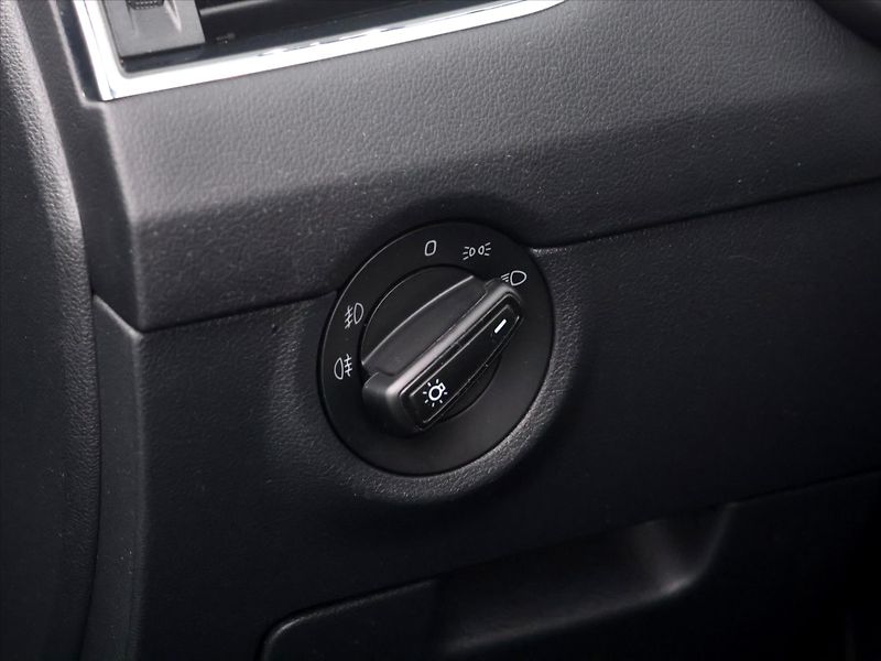 Škoda Octavia 1,6 TDI 85kW CZ Ambition 2.Maj - fotka 15 z 32