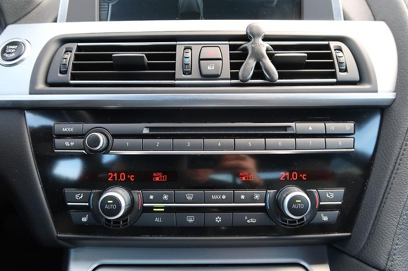 BMW Řada 6 650ix - fotka 10 z 13