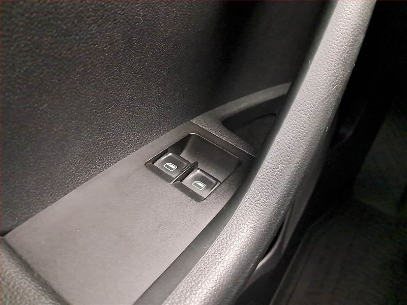 Škoda Octavia (2015) 1.6 TDI, Tempomat - fotka 18 z 18