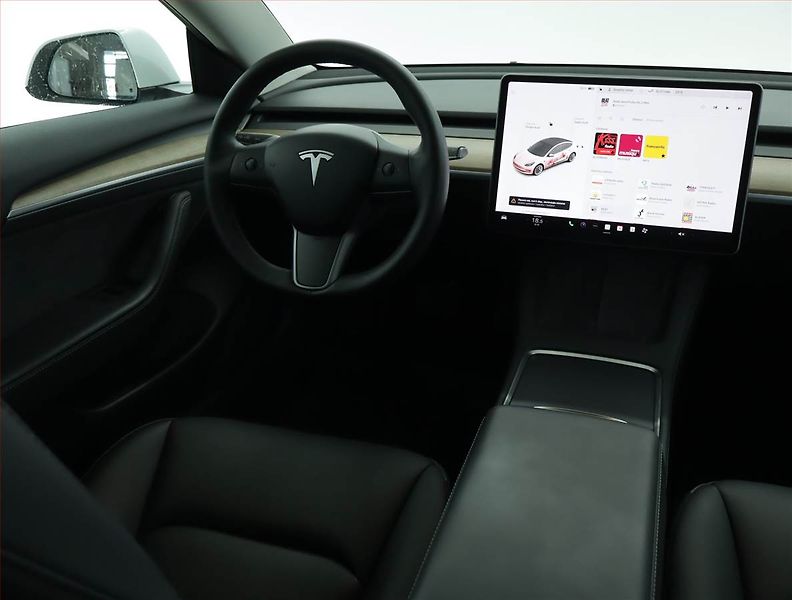 Tesla Model 3 (2021) Std Range Plus LFP, SoH 92% - fotka 7 z 21