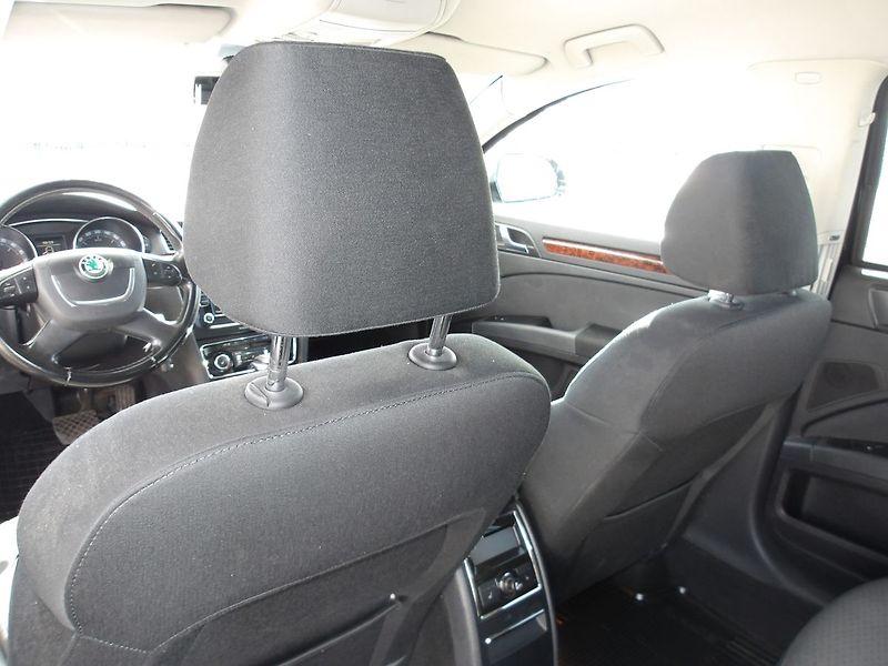 Škoda Superb 2,0TDi 103kW DSG ! ČR ! 2.MAJ. - fotka 18 z 45