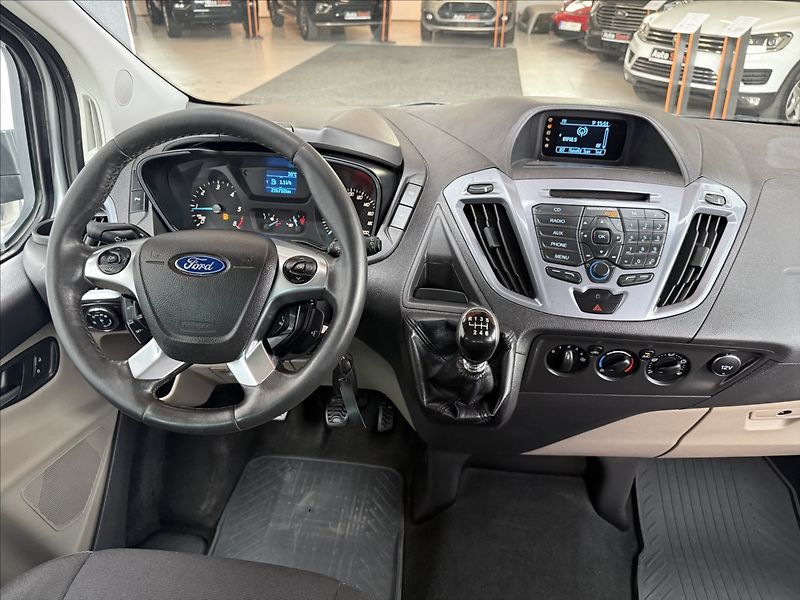 Ford Tourneo Custom 2,2 Titanium 114kW,po servisu - fotka 14 z 29