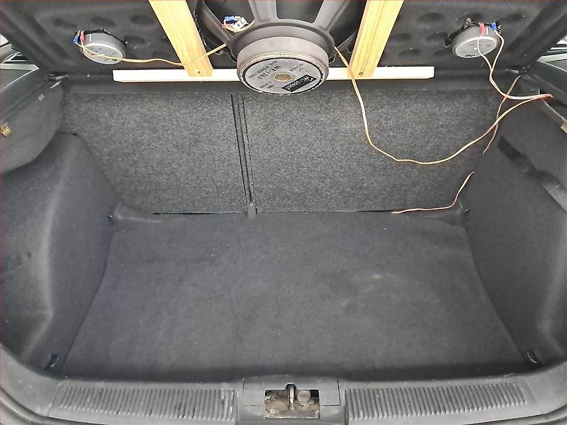 Škoda Fabia (2001) 1.4, nová STK, v provozu - fotka 13 z 13