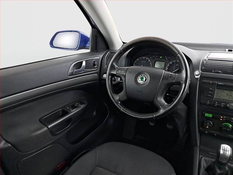 Škoda Octavia (2007) 2.0 TDI, Serv.kniha, nová STK - fotka 7 z 15