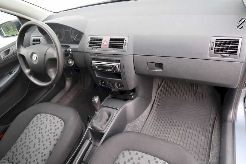 Škoda Fabia (2006) Classic 1,2 / 47 kW - fotka 14 z 30